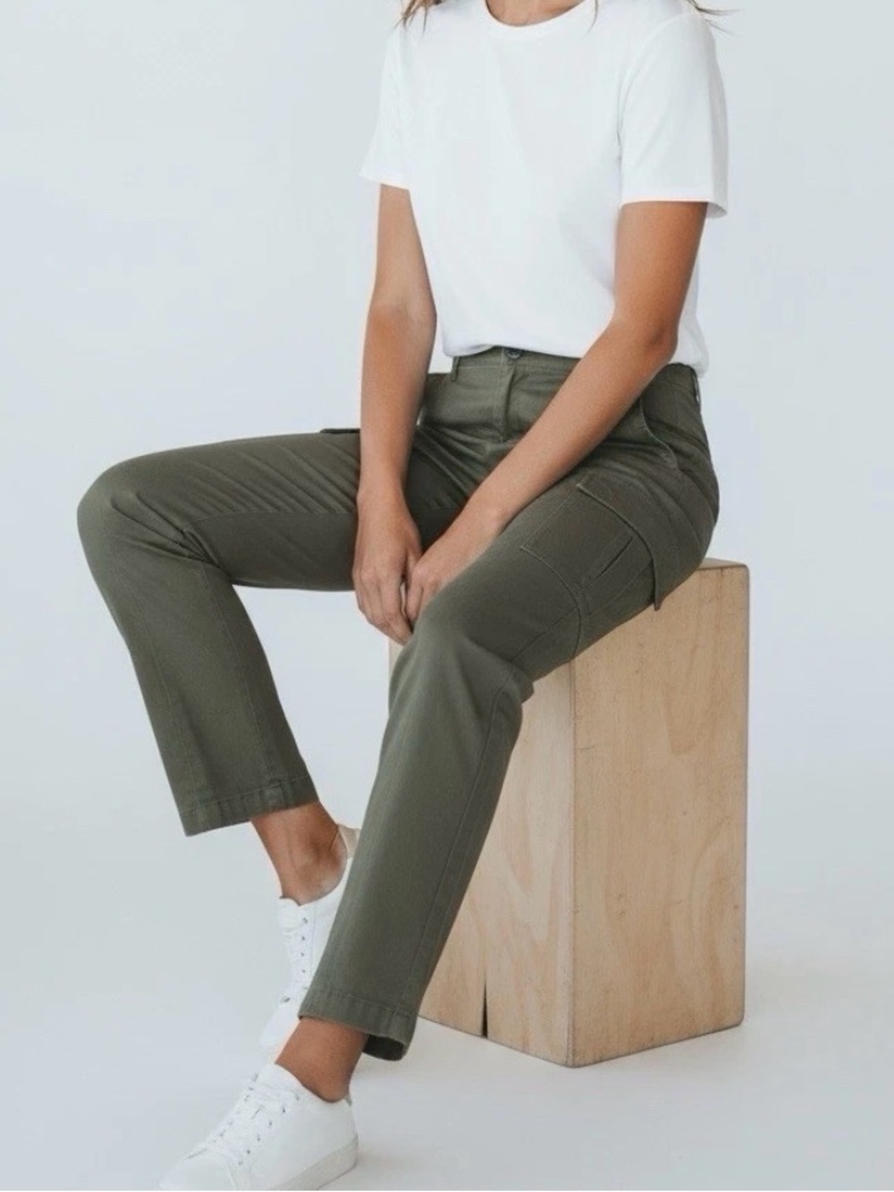 Chico’s Ultimate Fit Ankle Pant NWT Sz 1.5 Medium in Evergreen Olive 31” Inseam